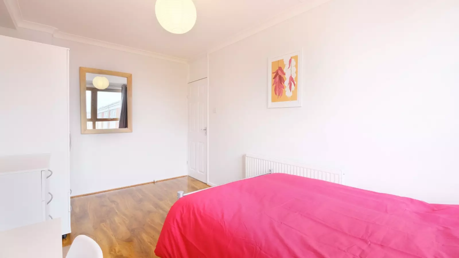 Room Robsart Street in Greater London