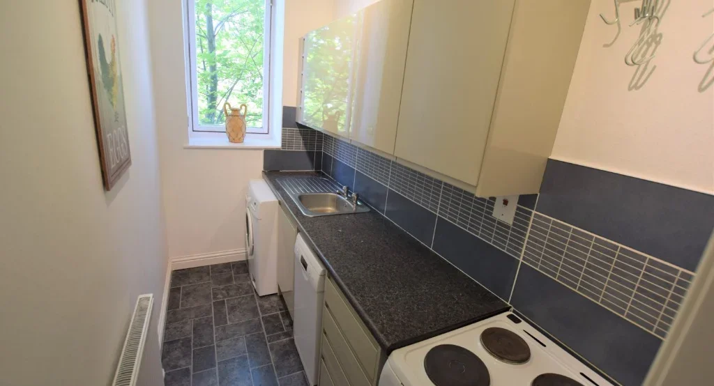 Flat Rosemount Place in Aberdeen City