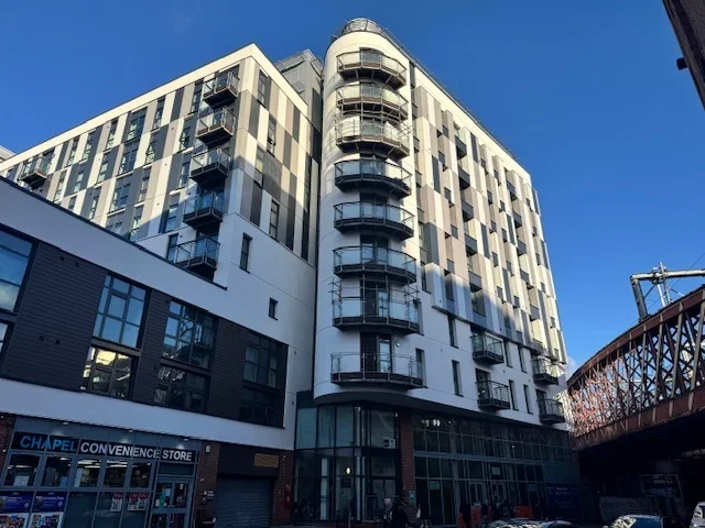 Flat Cook Street in Salford