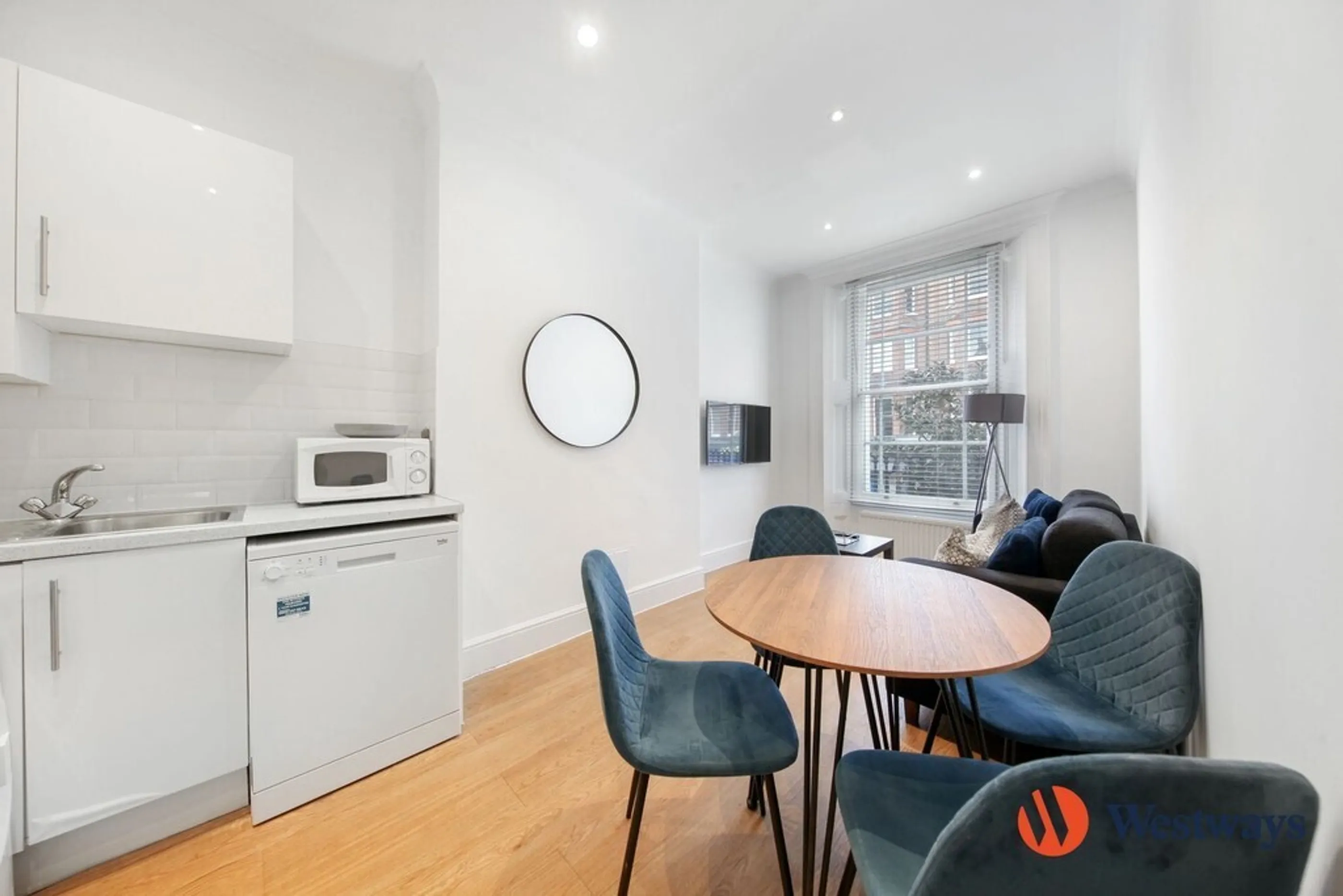 Flat Queensway in City of Westminster