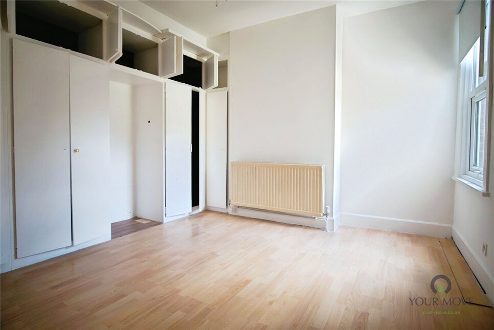 Flat Riverdale Road in Greater London