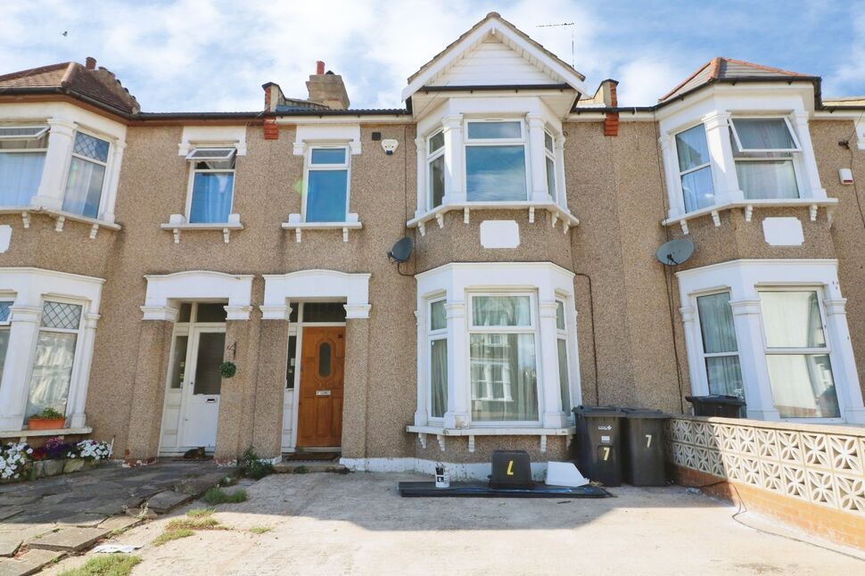 House Mafeking Avenue in Greater London