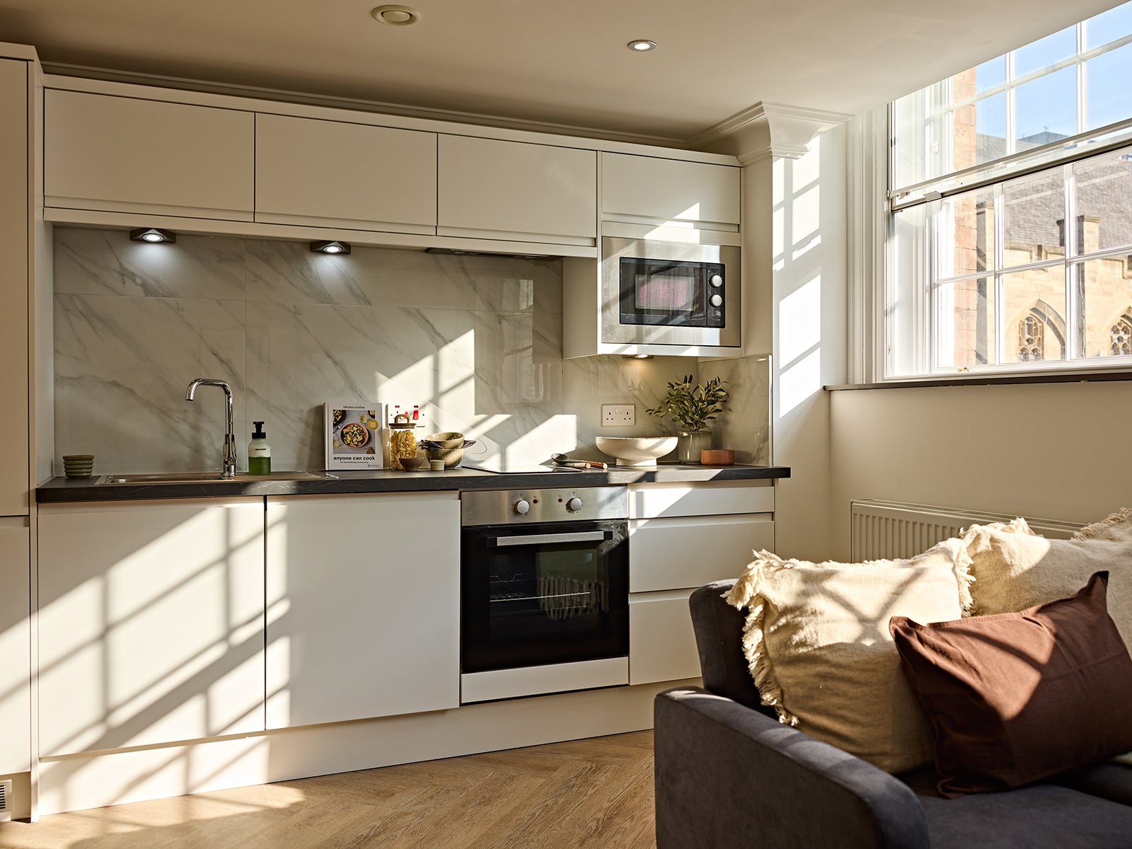 Flat Cookridge Street in Leeds