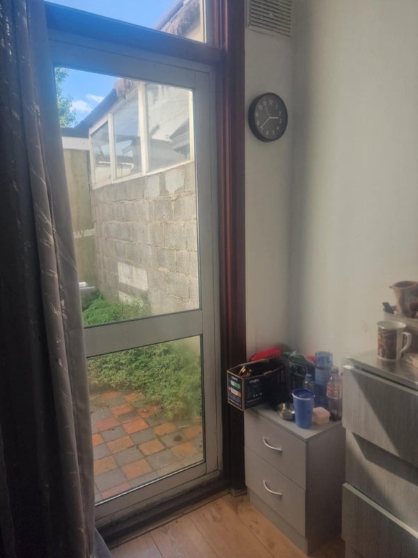 Room Milton Avenue in Greater London