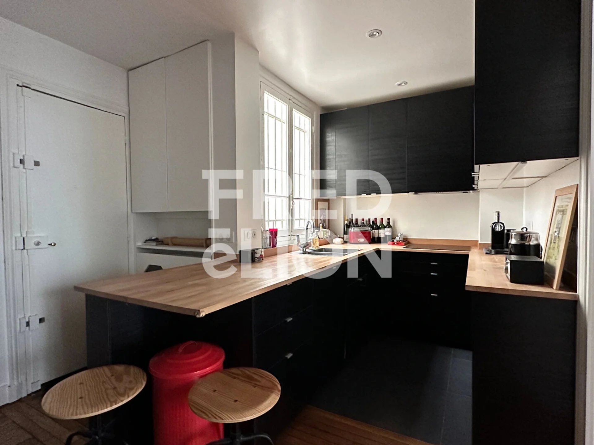 Flat Rue Tiphaine in Paris