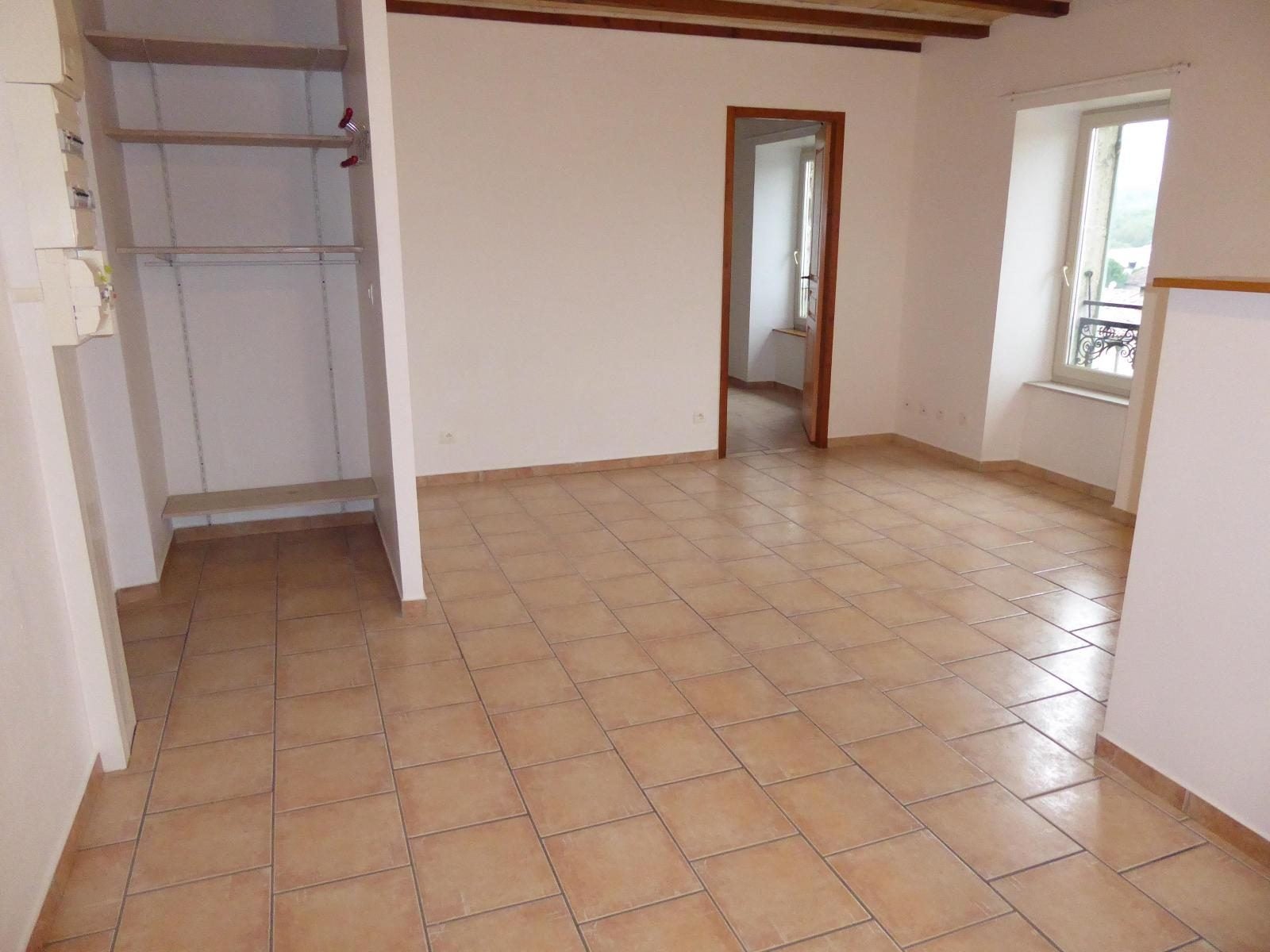 Appartement Rue de la Gare à Vogüé Gare