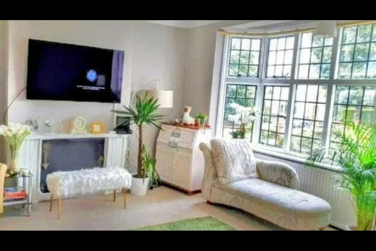 House Briton Crescent in Greater London