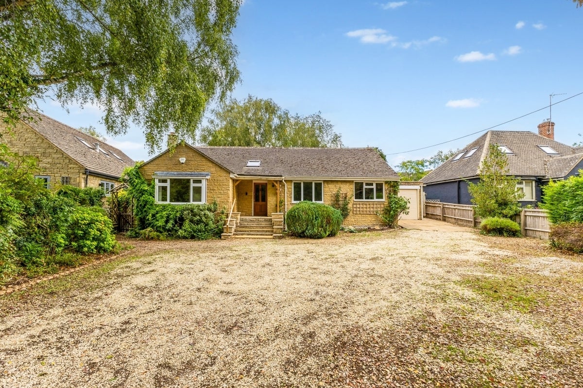 House Church Road in West Oxfordshire