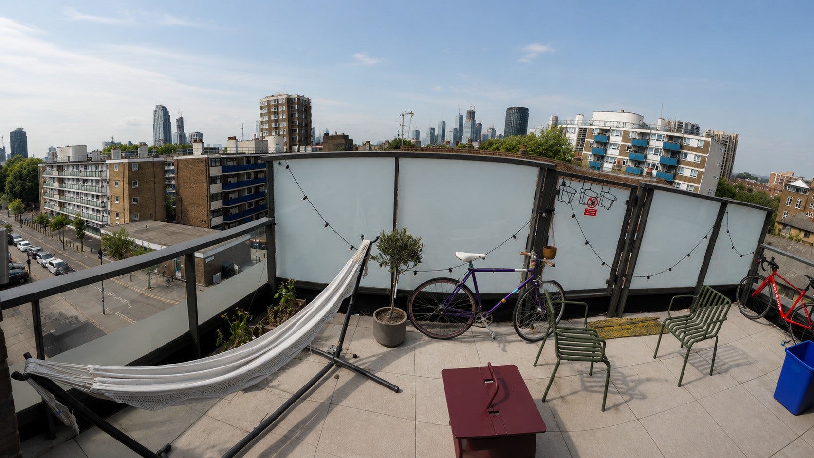 Flat Purcell Street in Greater London