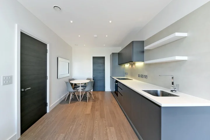 Flat Kilburn Lane in City of Westminster