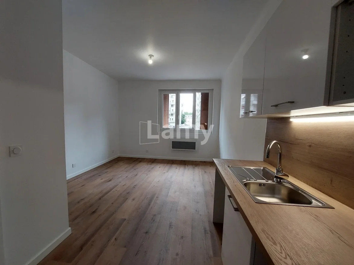 Appartement Cours de la Libération et du Général de Gaulle à Grenoble