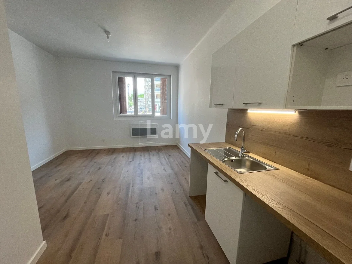 Appartement Cours de la Libération et du Général de Gaulle à Grenoble