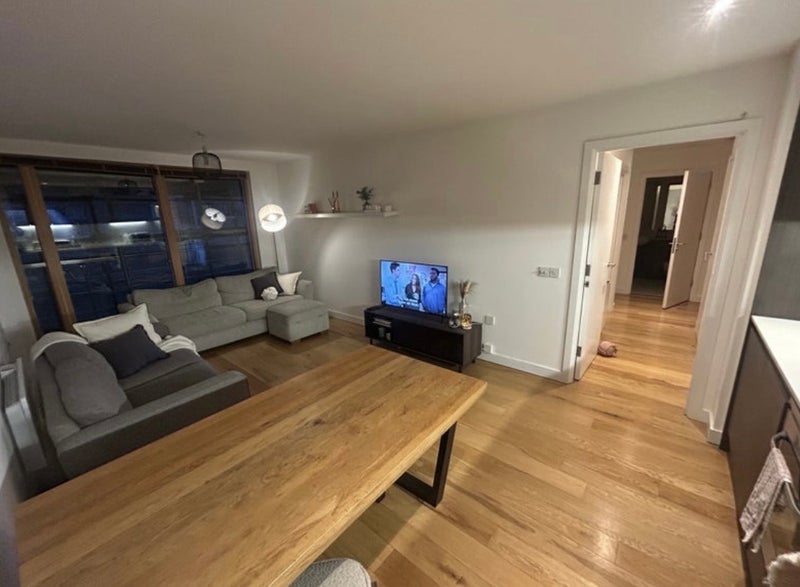 Flat Crampton Street in Greater London