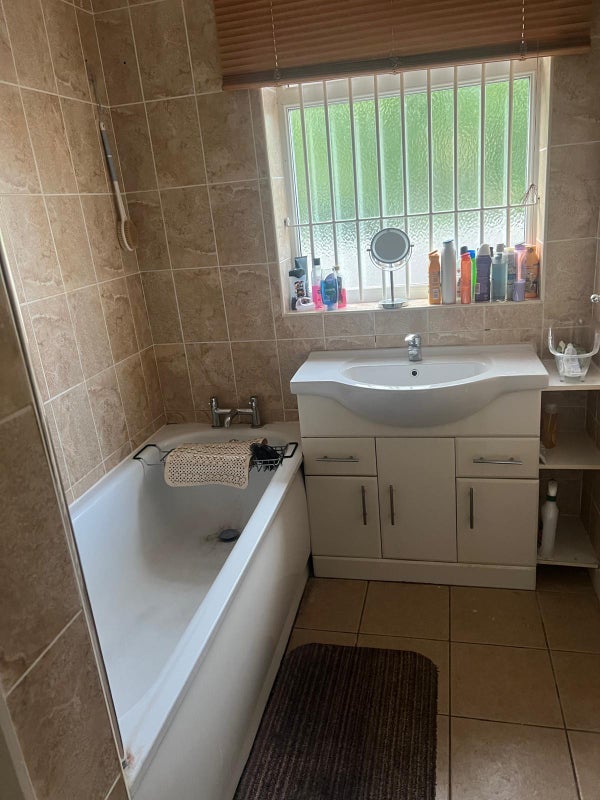 Room Park Lane in Madeley