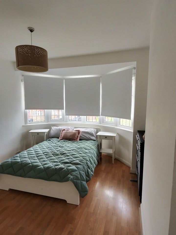 House Bevan Road in Greater London