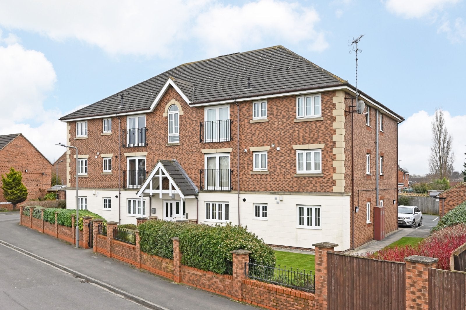 Flat Chestnut Drive in Eggborough