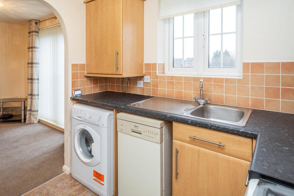 Flat Chestnut Drive in Eggborough