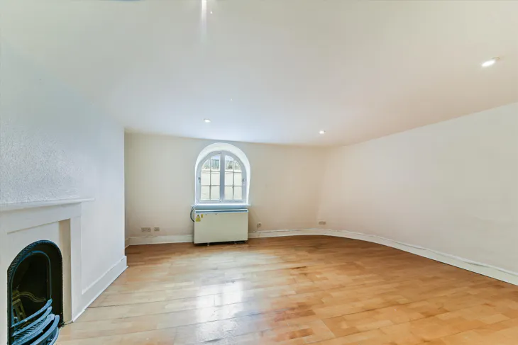 Flat Nelson Road in Greater London