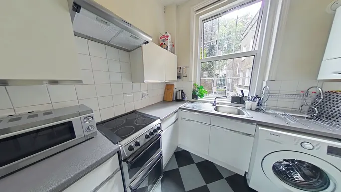 Flat Long Lane in City of London