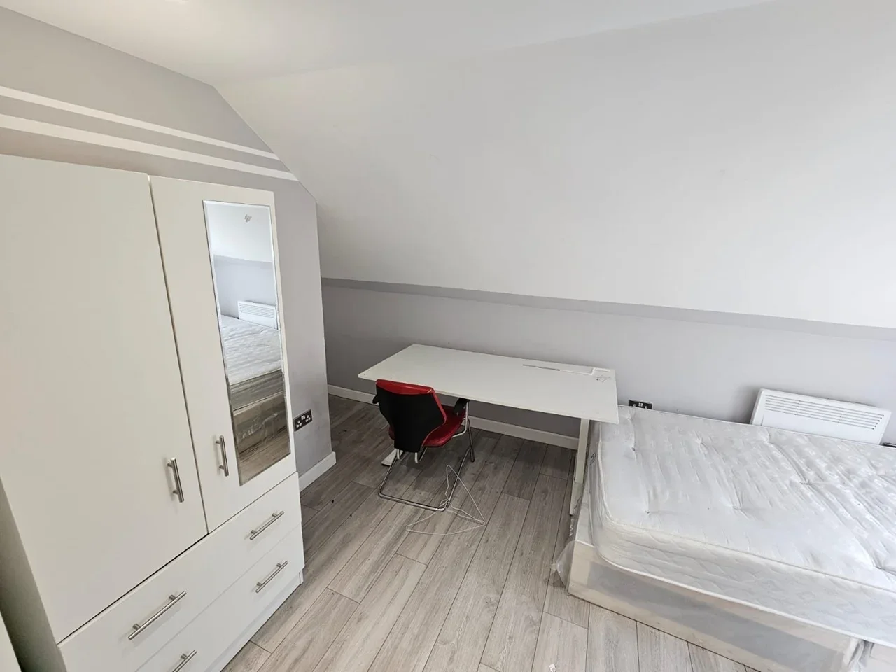 Flat Sydenham Road in Greater London