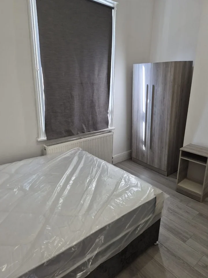 Room Ryde Street in Hull