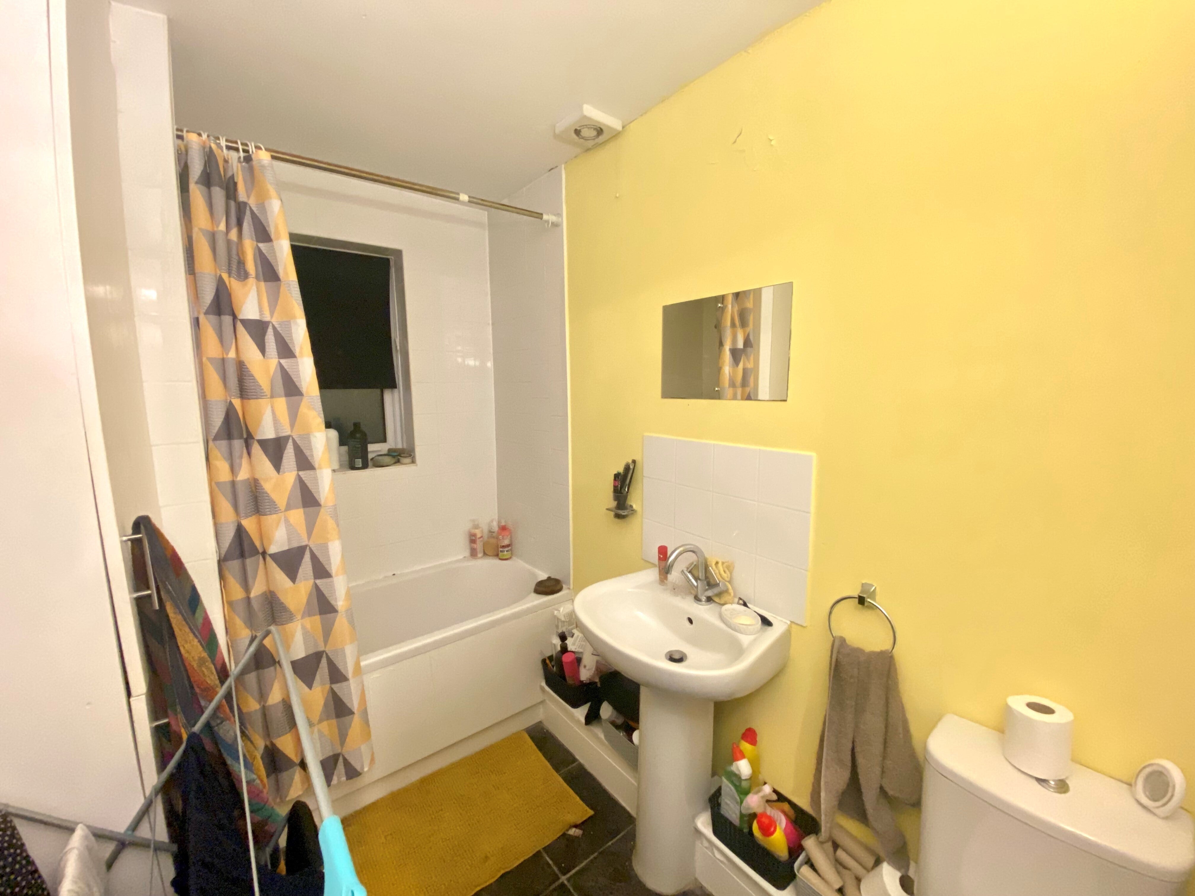Flat Stapleford Close in Manchester