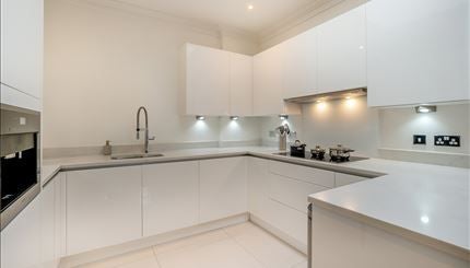 Flat Rutland Grove in Greater London