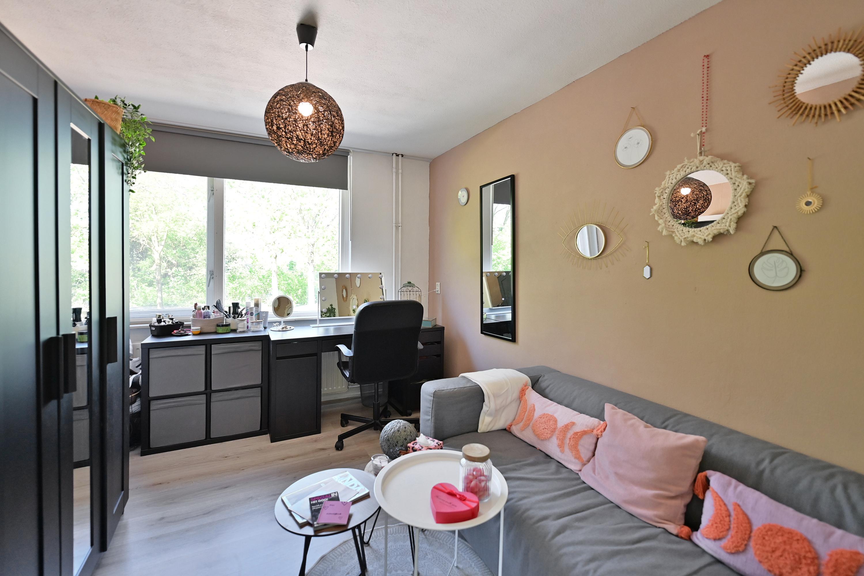 Tussenwoning te koop: Bunt 10, Huizen