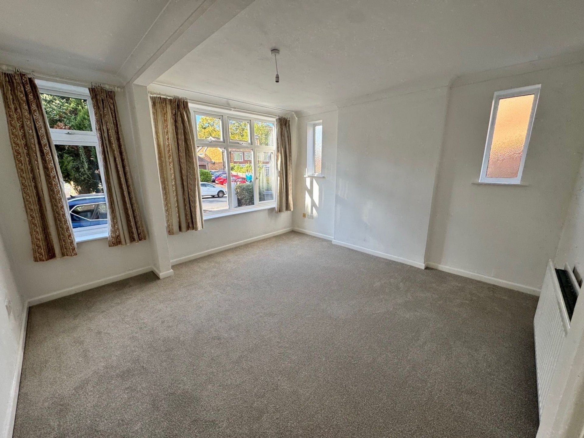 Flat Desborough Avenue in High Wycombe