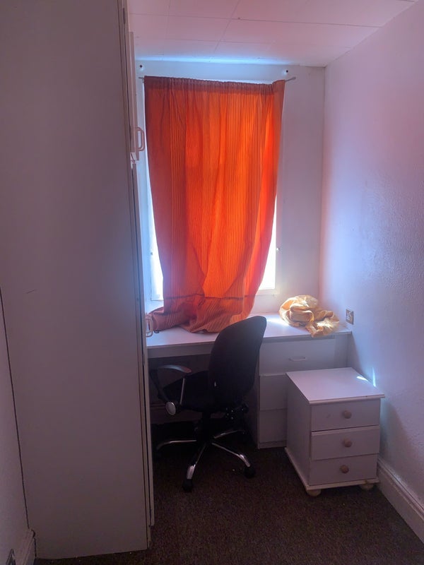 Room Central Road in Leicester