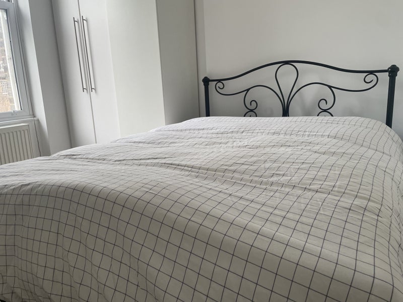 Room Woodstock Road in Greater London