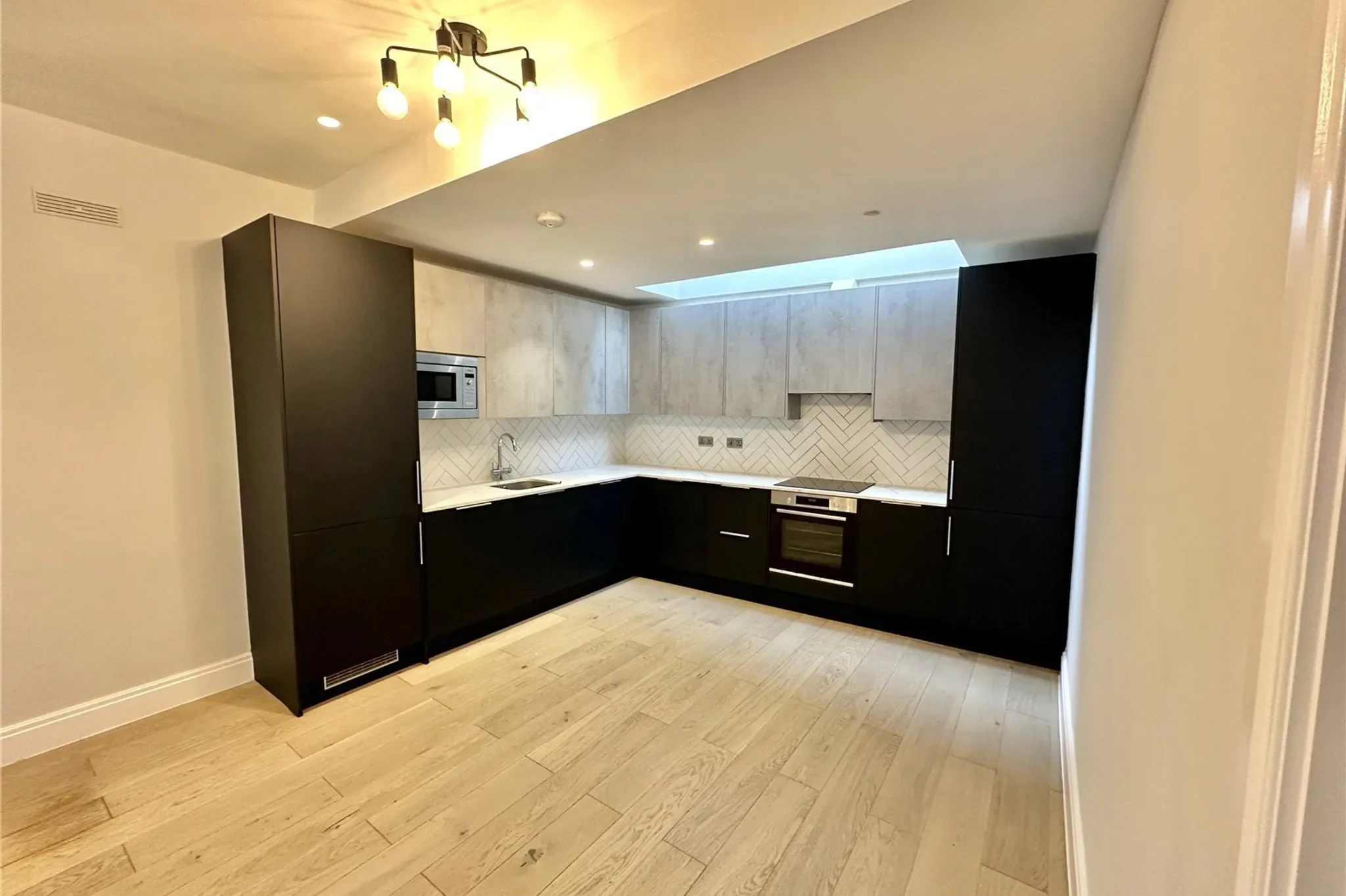 Flat Watling Street in Hertsmere