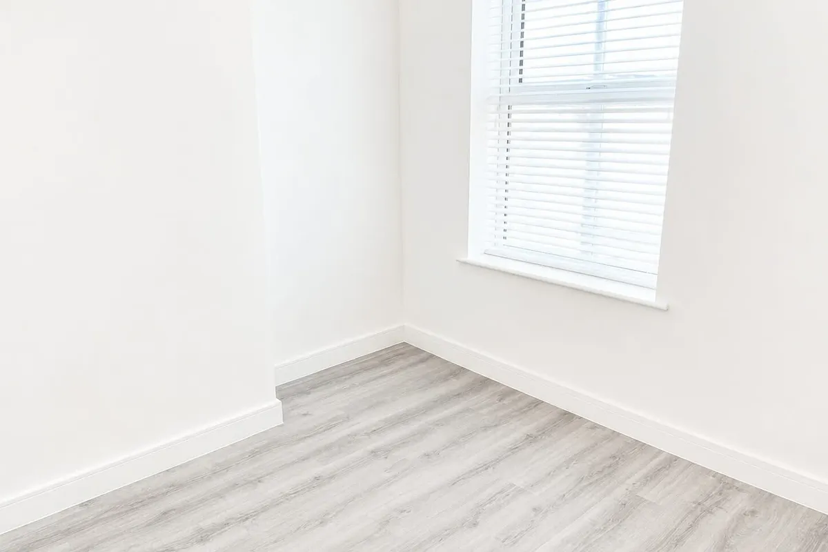 Flat Ordnance Road in Southampton