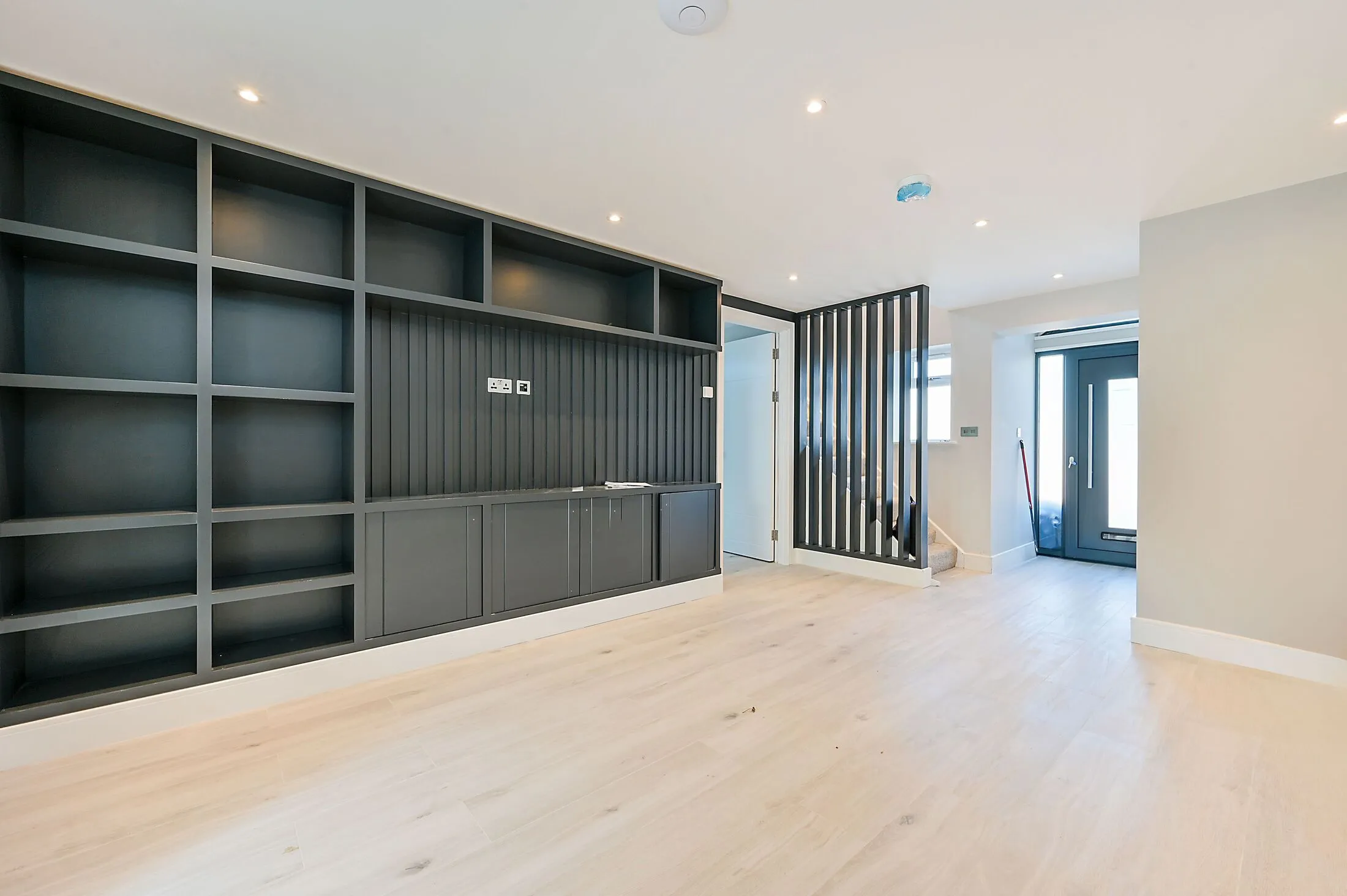 House Brassie Avenue in Greater London