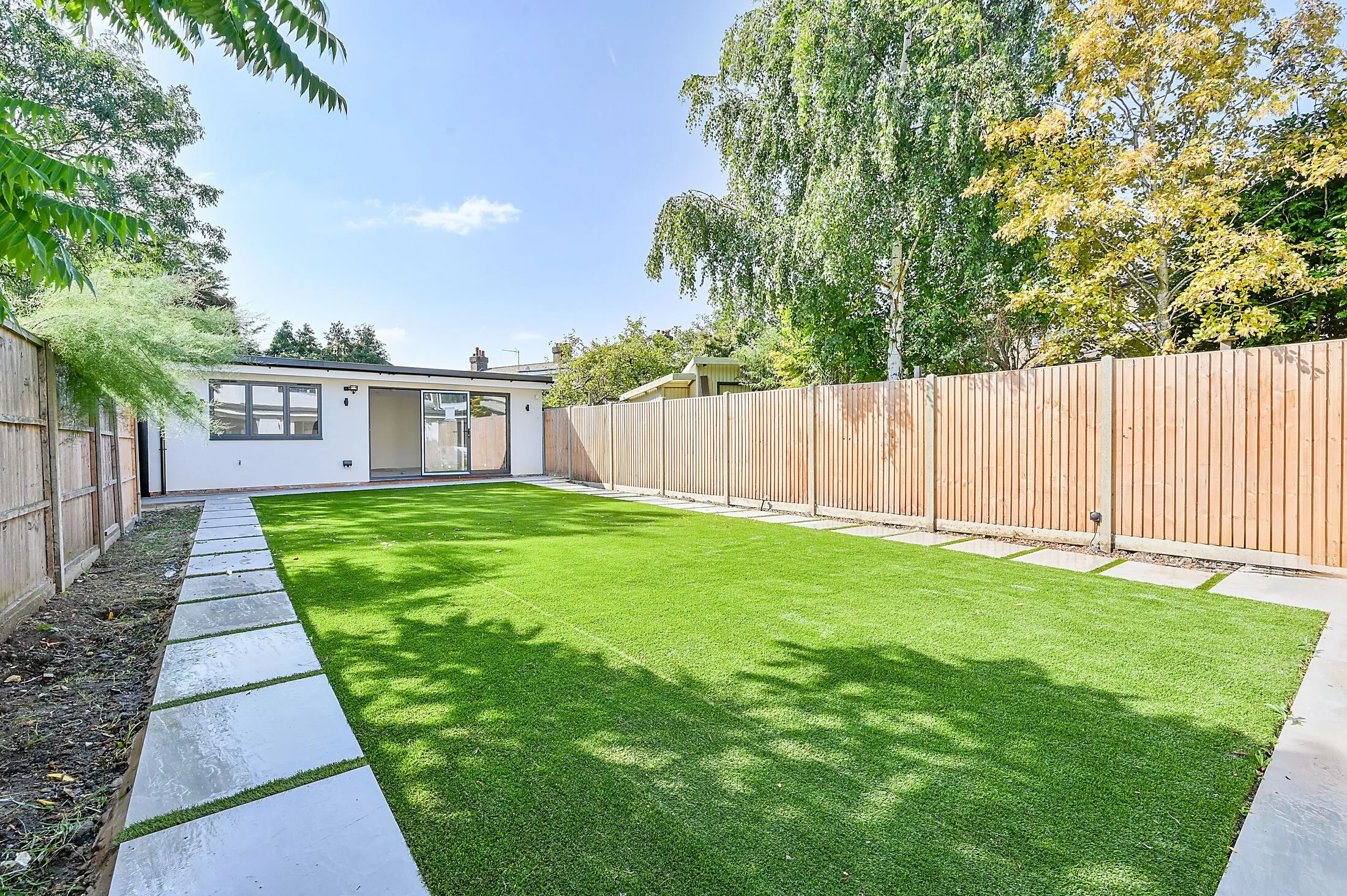 House Brassie Avenue in Greater London