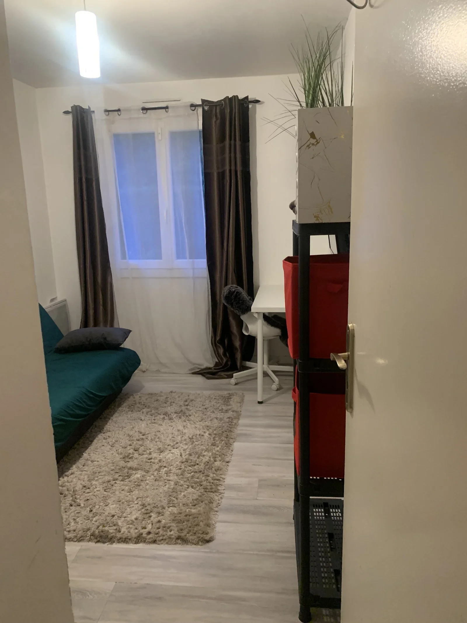 Chambre Rue des Aubépines à Chevru