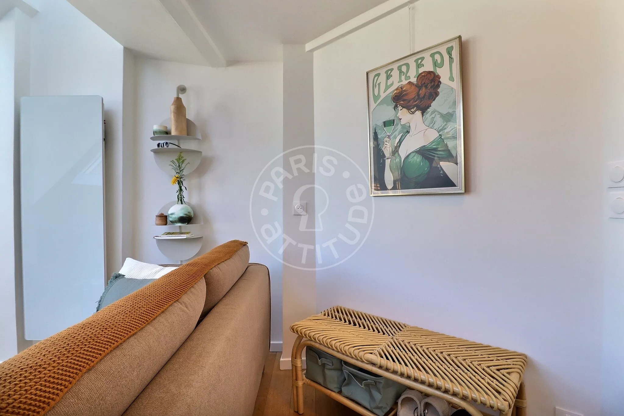 Flat Rue de Dunkerque in Paris
