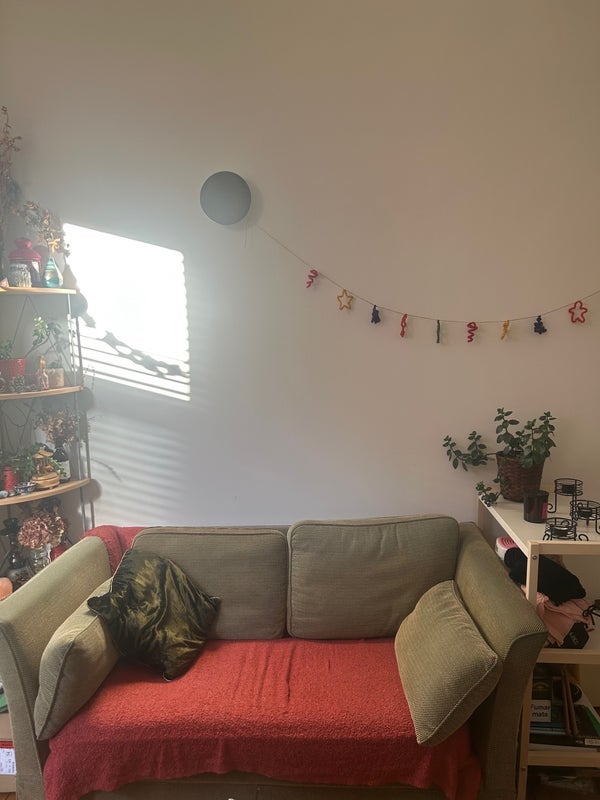 Room Dundrennan Road in Glasgow