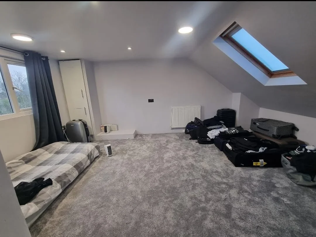 Room Seymer Road in Greater London