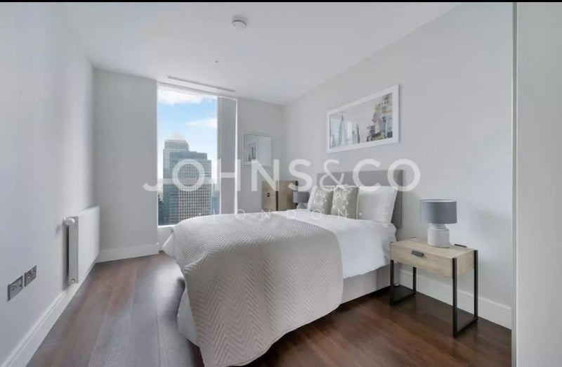 Room Harbour Way in Greater London