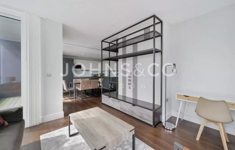 Room Harbour Way in Greater London