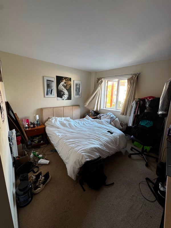 Room Peckham Grove in Greater London