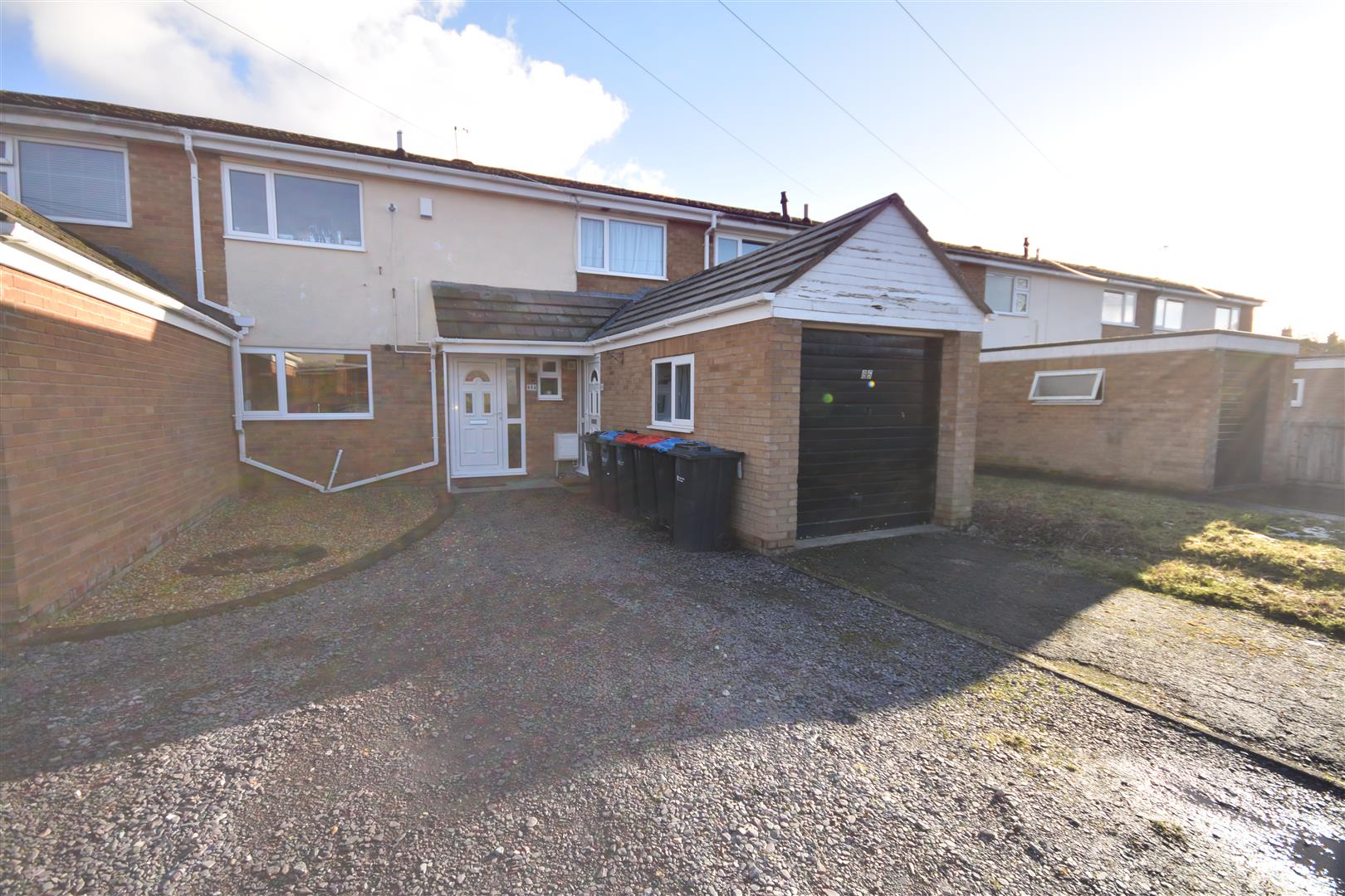 Flat Darlington Crescent in Saughall