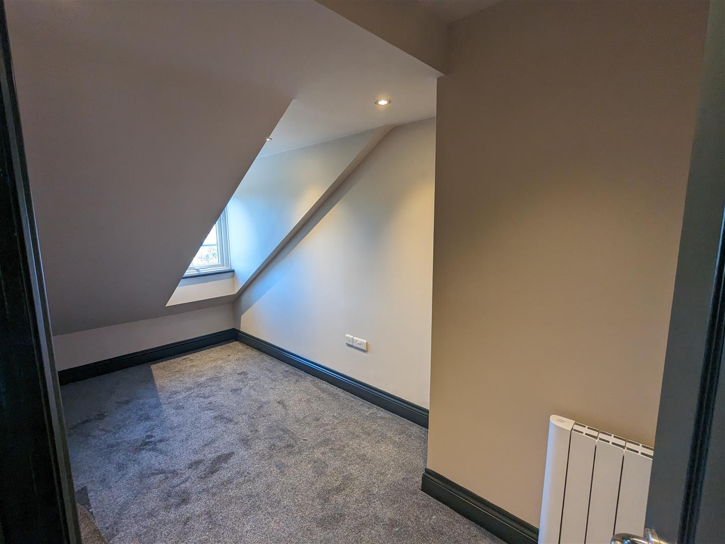 Flat Woodborough Road in Nottingham