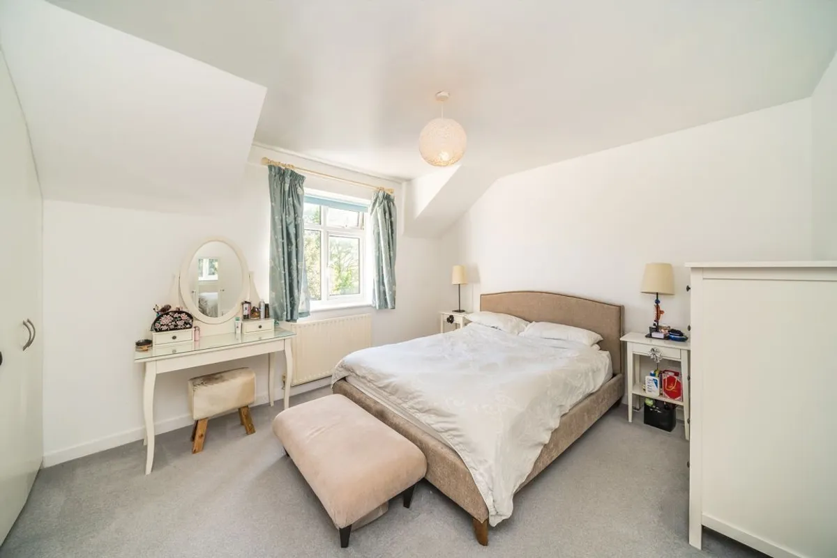 Flat Plough Road in Greater London