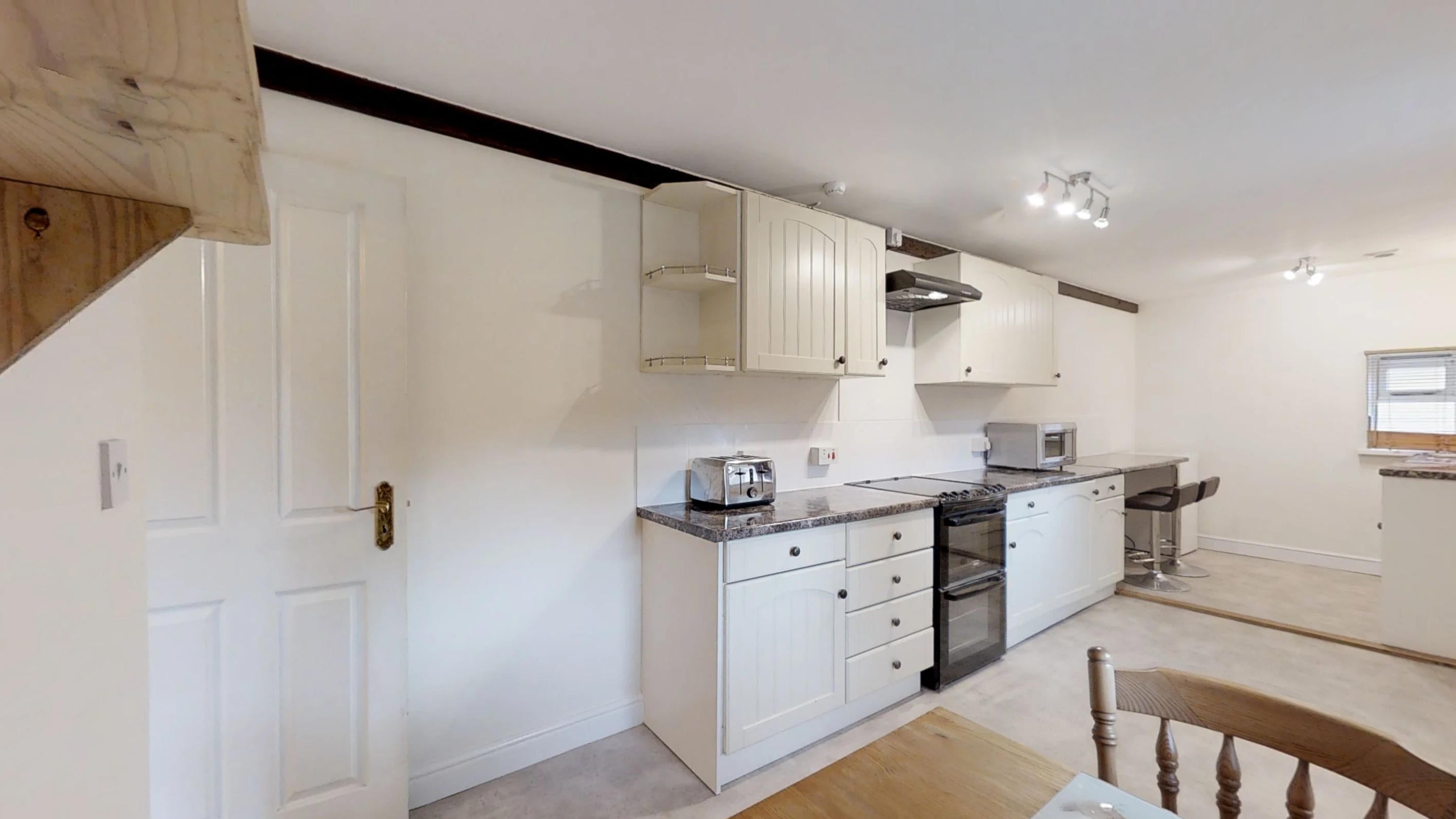 Room Scragged Oak Road in Maidstone
