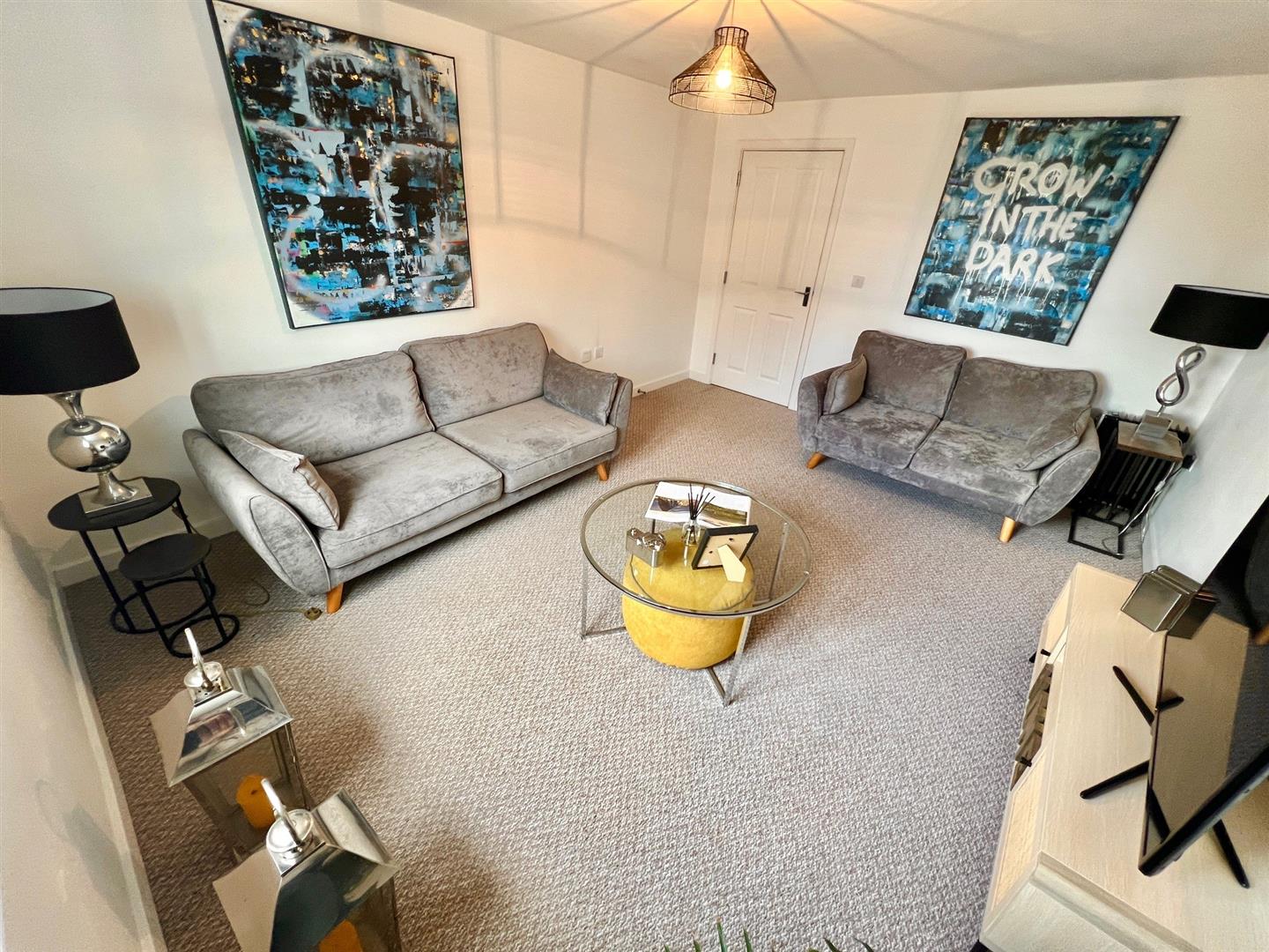 Flat Hickory Close in Coventry