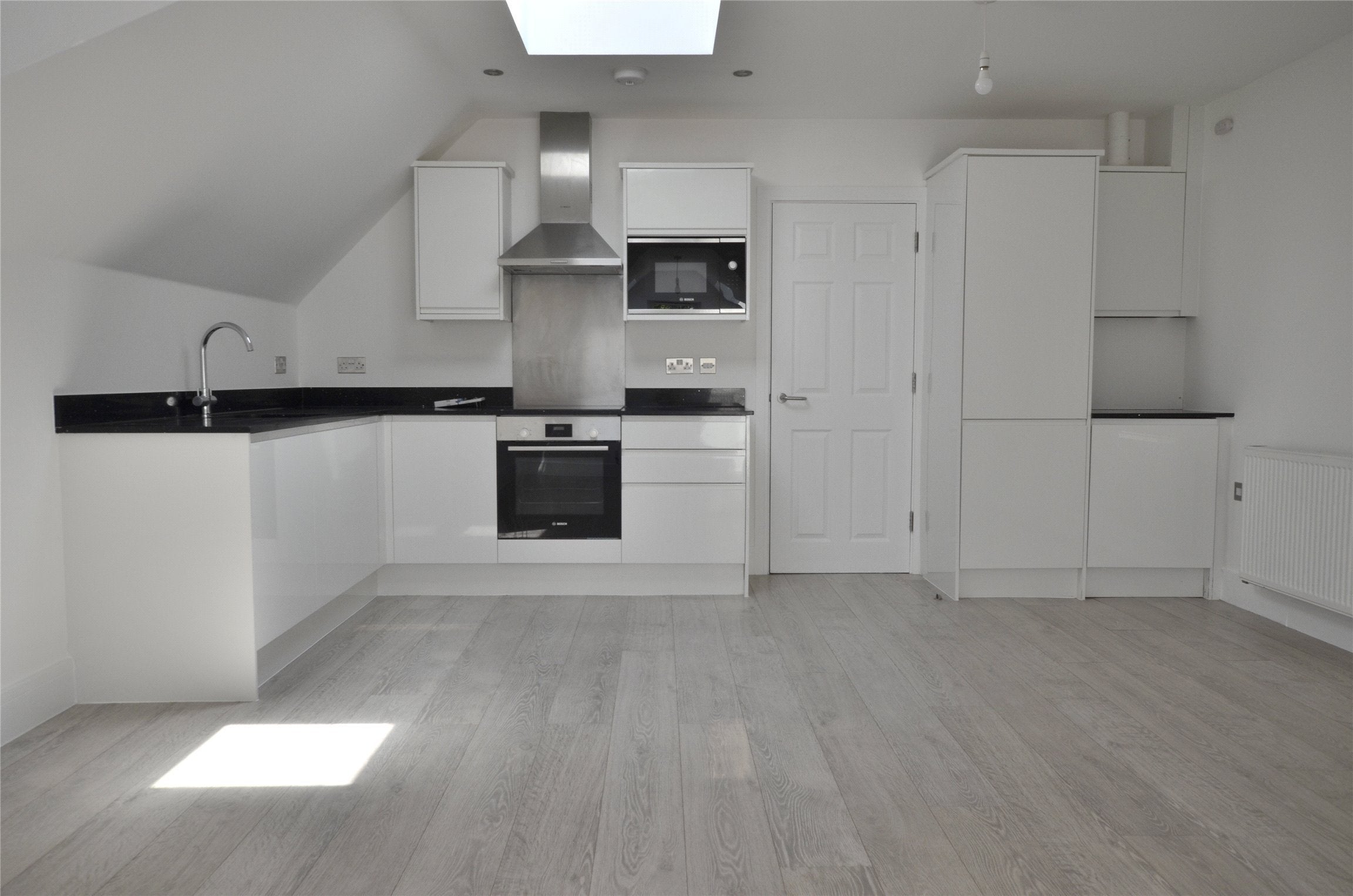 Flat Riddlesdown Road in Greater London