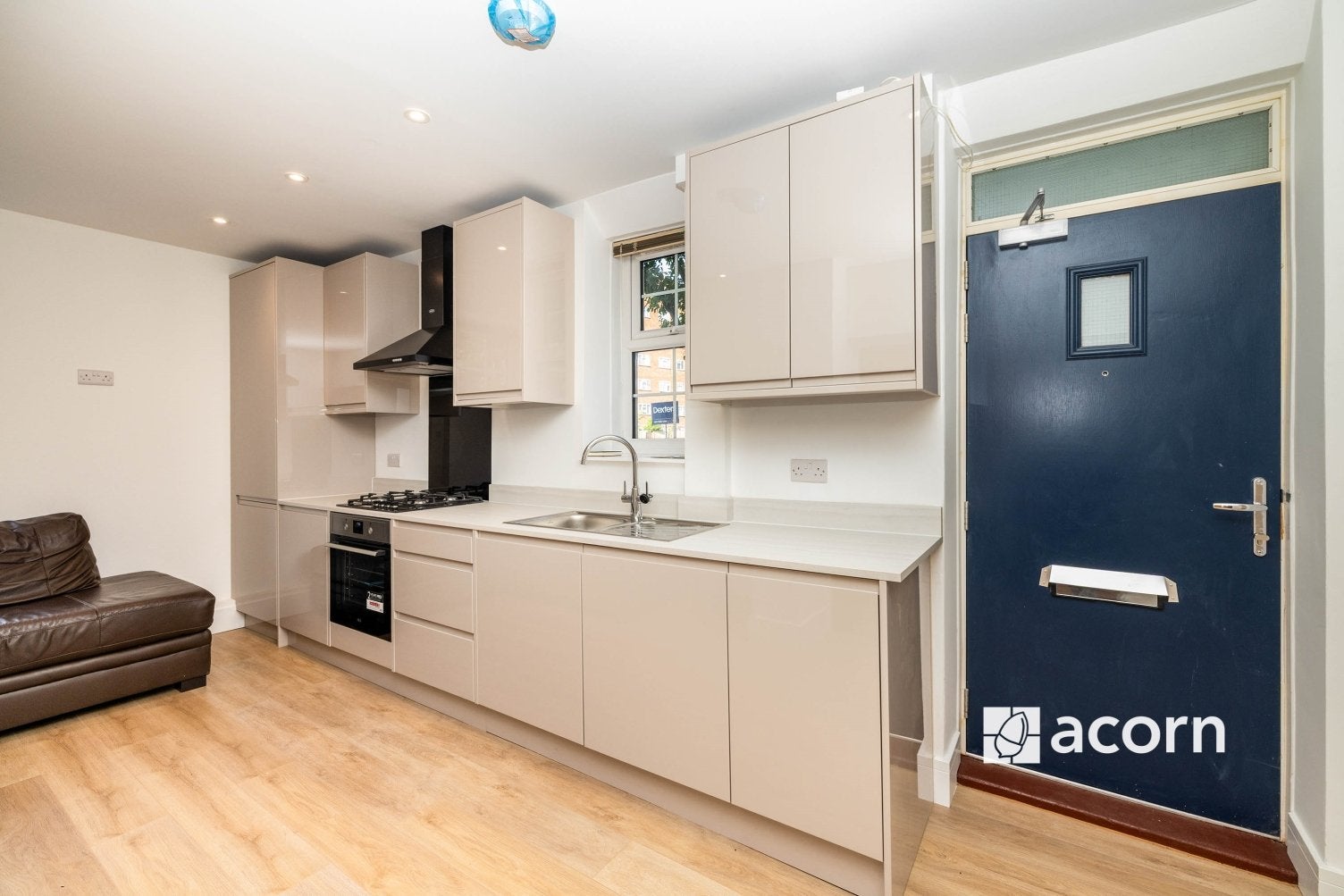 Flat John Felton Road in Greater London