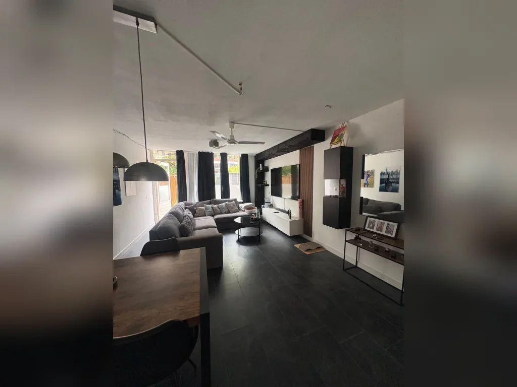 Appartement Van Oosterzeestraat 17